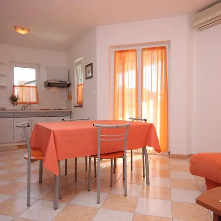 Appartement With A Parking Space Novigrad - 6936 *