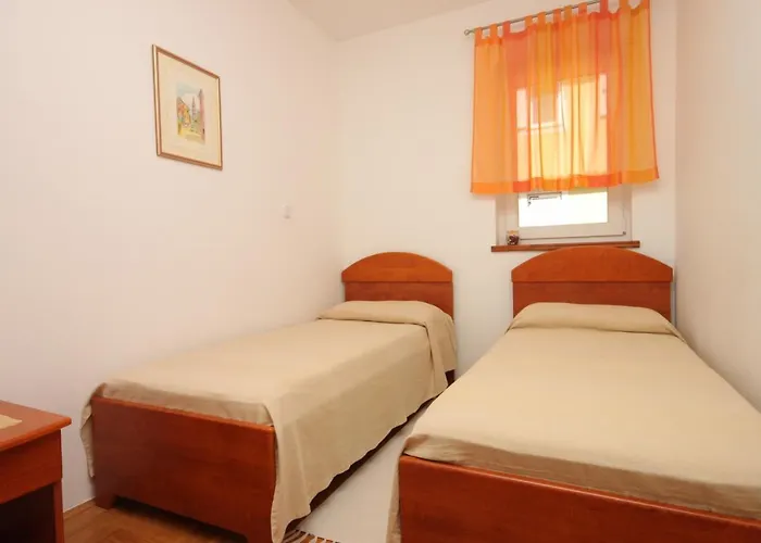 With A Parking Space Novigrad - 6936 Διαμέρισμα